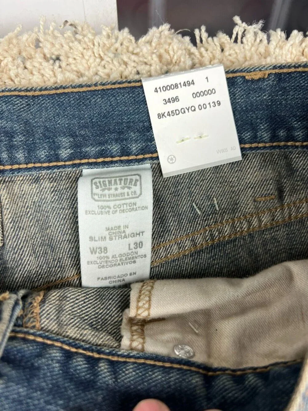 LEVIS Signature Men’s Blue Slim Straight Denim Jeans 38x30 NWT